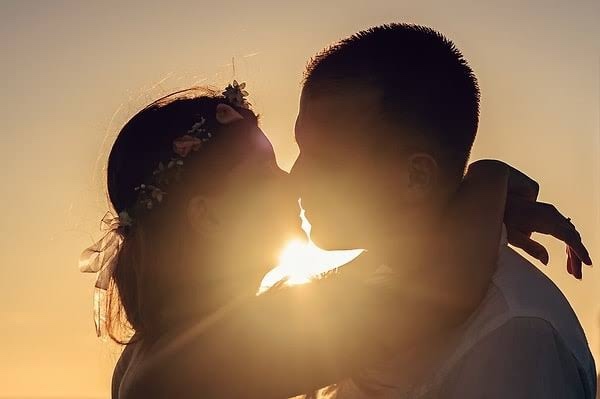 Aşkın vitamini nedir Aşk nelerle beslenir?