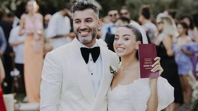 Kadınlar evlendiğinde eşinin soyadını kullanmalı mı?