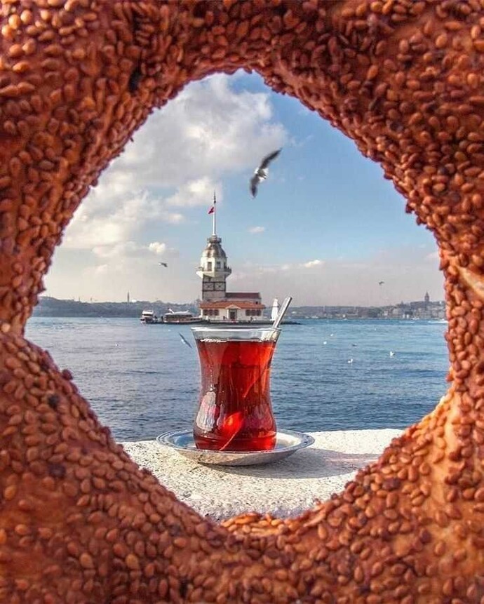 Çayla simit ikilisini sever misiniz?