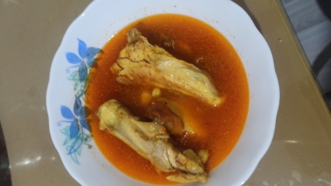 Akşam yemeğinde senin için çorba mı olmalı sulu yemek mi?