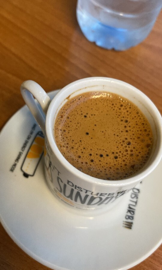 Size kahve ısmarlayan bir dost gerçek bir dost mudur?