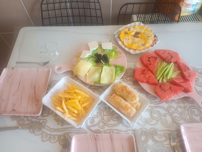 Kahvaltı sofram nasıl görünüyor yeterlimi sizce?