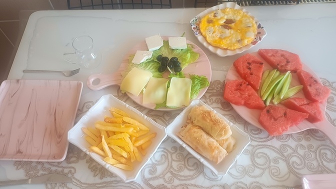 Kahvaltı sofram nasıl görünüyor yeterlimi sizce?