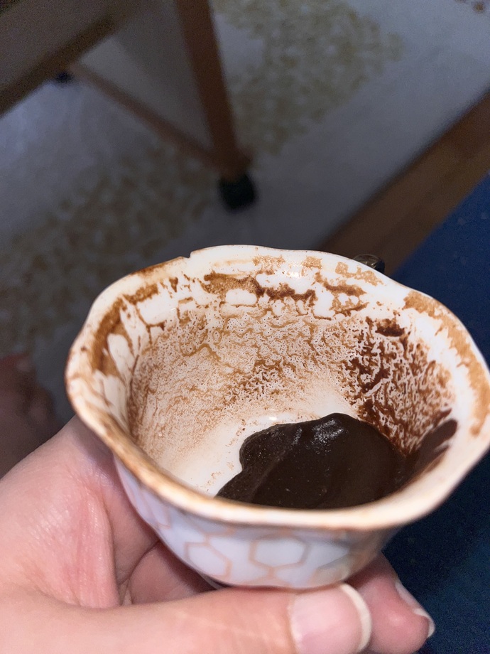 Fal bakmak isteyen var mı?