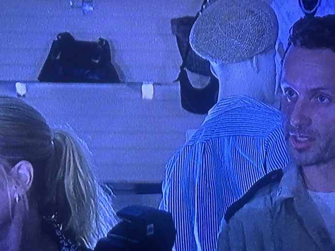Tekrar Tekrar İzlediğiniz Dizi Var Mı?