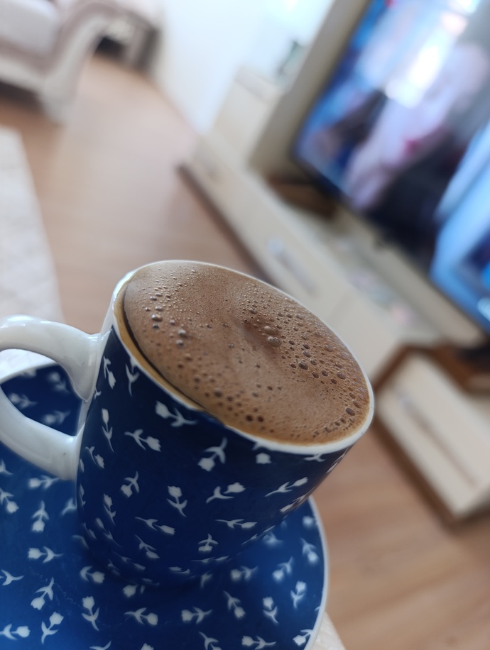 🙄☕📺