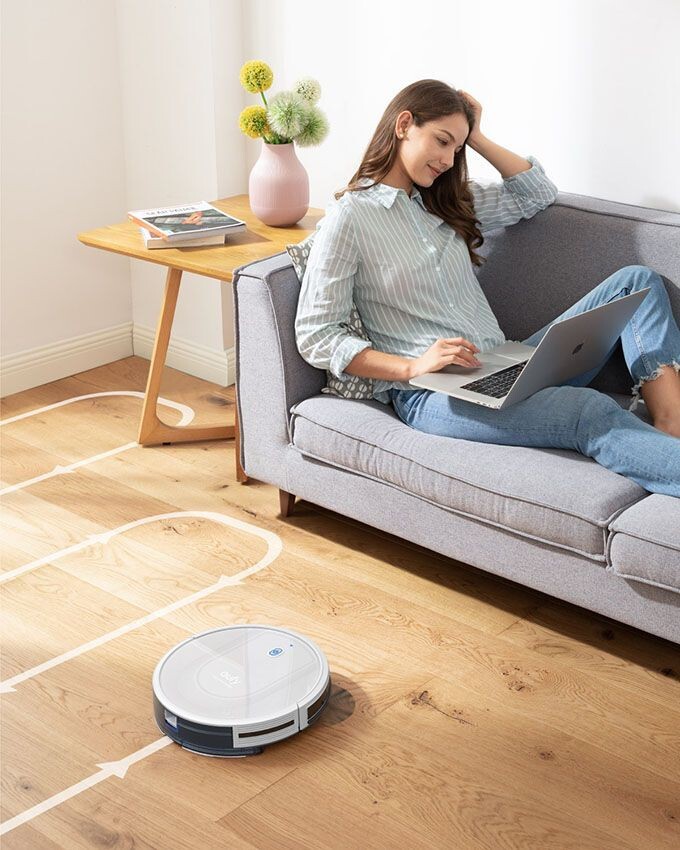 Robot süpürgeniz olsa ona isim verir misiniz?