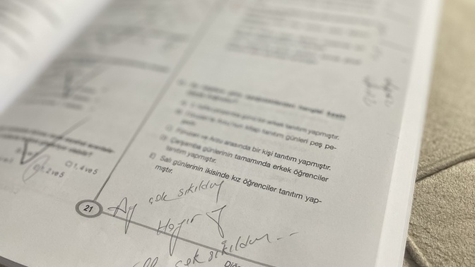 Kitapların kenarına not almayı seviyor musunuz?