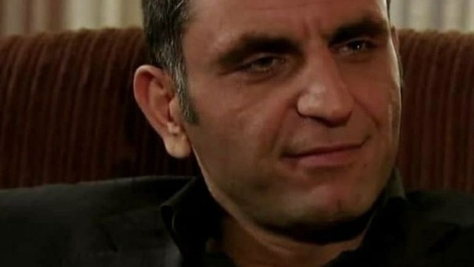 İnsanlar verdiğin kararlarını \ fikirlerini sorgular mı? İzin verirmisin?