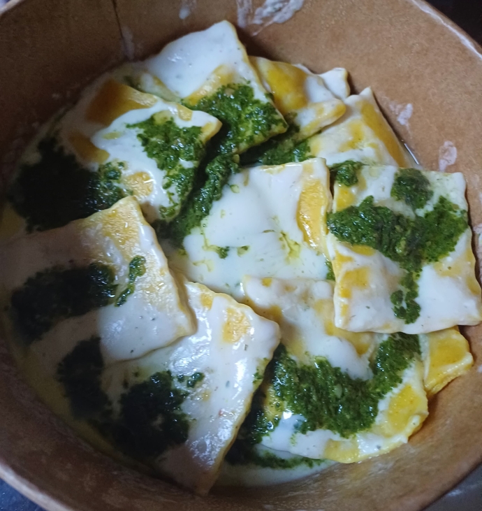 Ravioli seven & yiyen var mı?