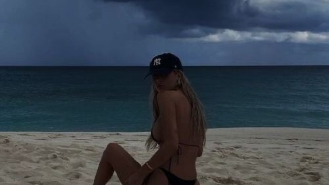 Sevgiliniz bikinili pozlar verebilir mi?