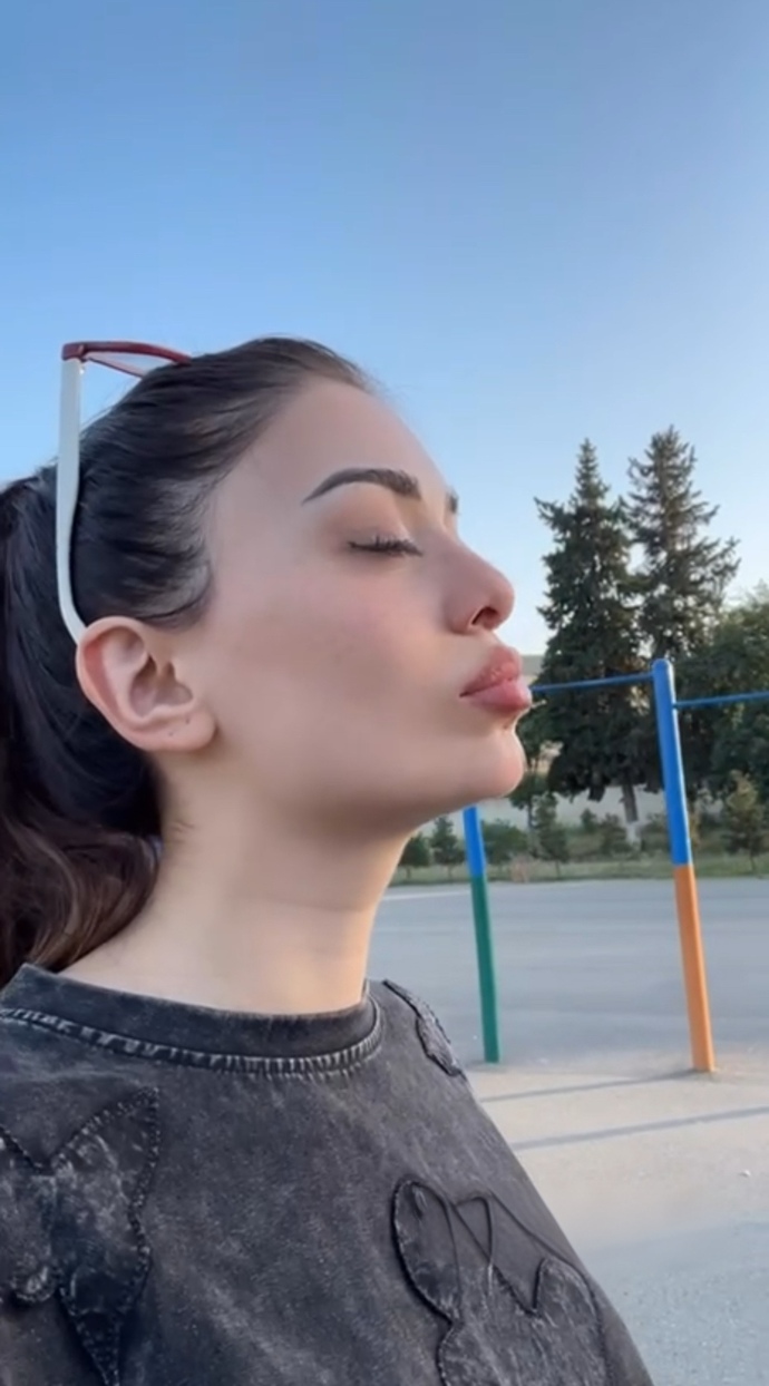 Herkese günaydın, sabahın bu güzel kokusunu seven bir tek benmiyim?