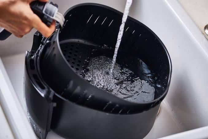 Airfryer nasıl temizlenir?