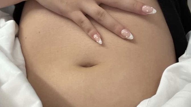 Göbeğime piercing yaptırmayı düşünüyorum, hangi modeller yakışır tavsiyeniz var mı?