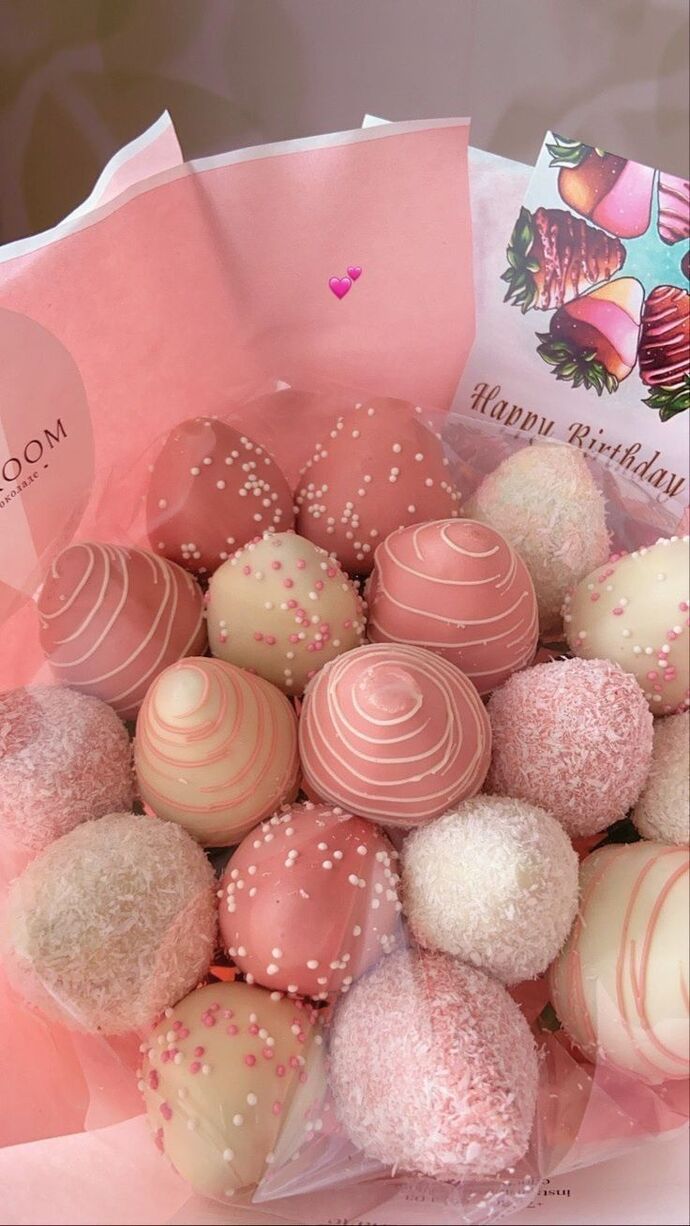 Size hangi çikolatayı ısmarlardım söyliyimmi 🎀🍰?