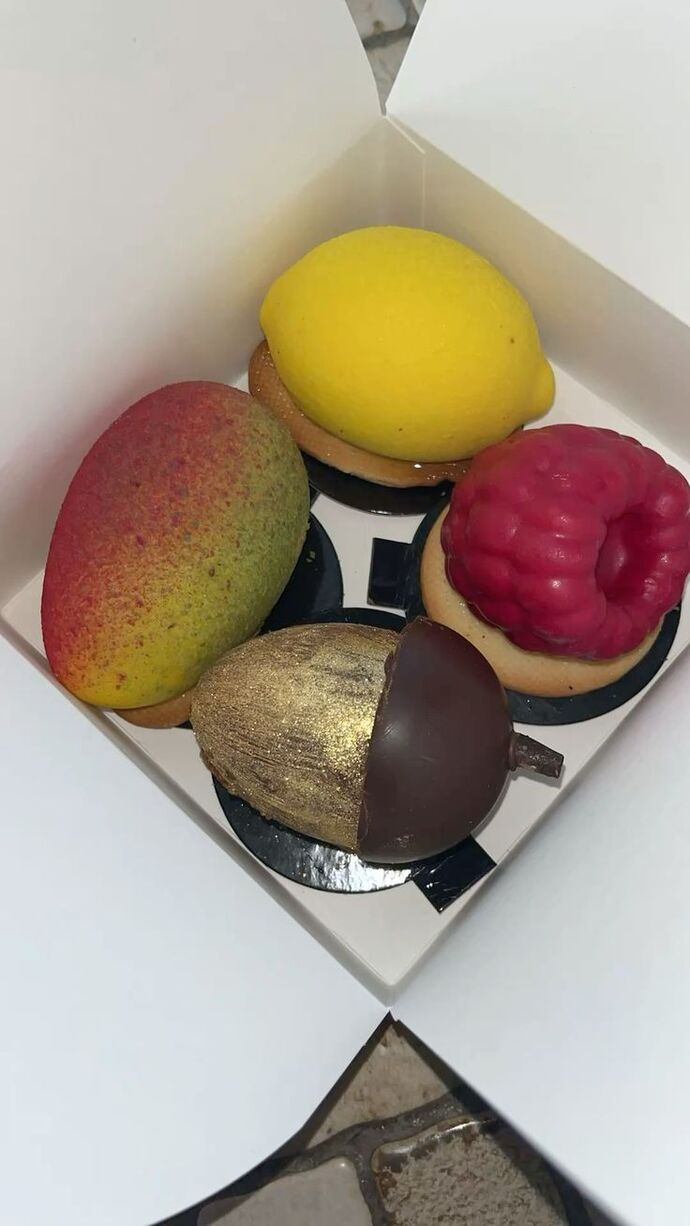 Size hangi çikolatayı ısmarlardım söyliyimmi 🎀🍰?