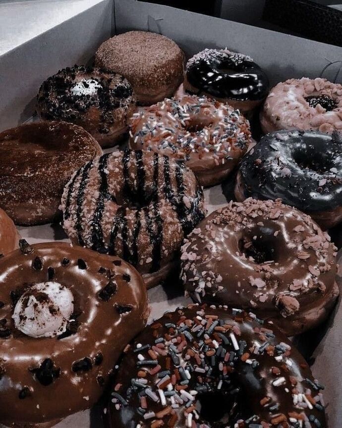 Size hangi çikolatayı ısmarlardım söyliyimmi 🎀🍰?