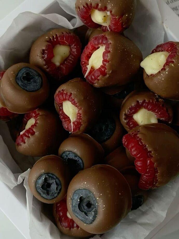Size hangi çikolatayı ısmarlardım söyliyimmi 🎀🍰?