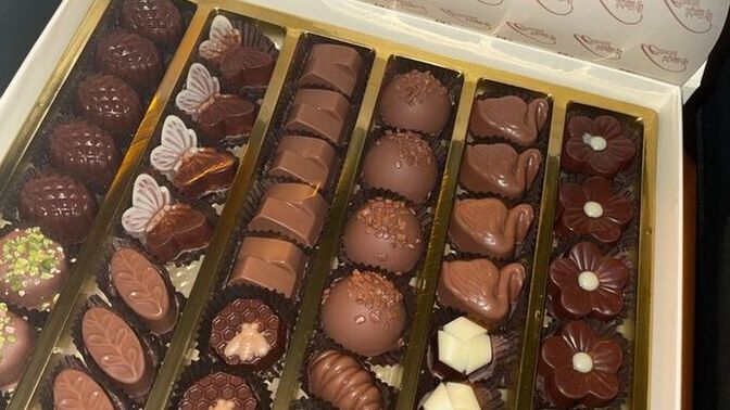 Size hangi çikolatayı ısmarlardım söyliyimmi 🎀🍰?