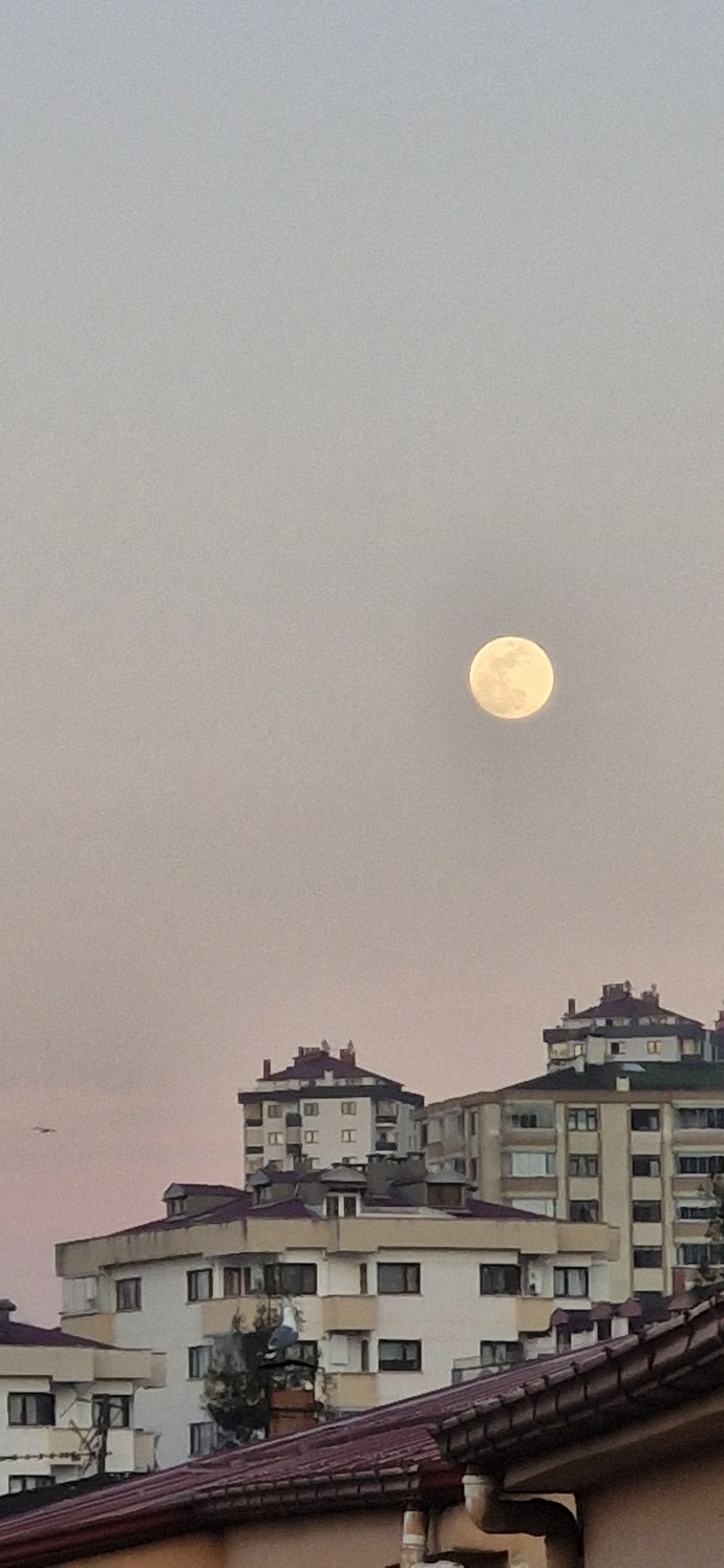Dolunay Fotoğrafı çektiniz mi hiç?