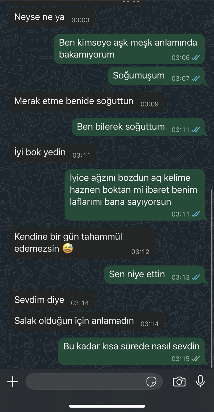 Eski sevgilimi unutamadığım için insanları böyle şutluyorum ne yapacağım ben?