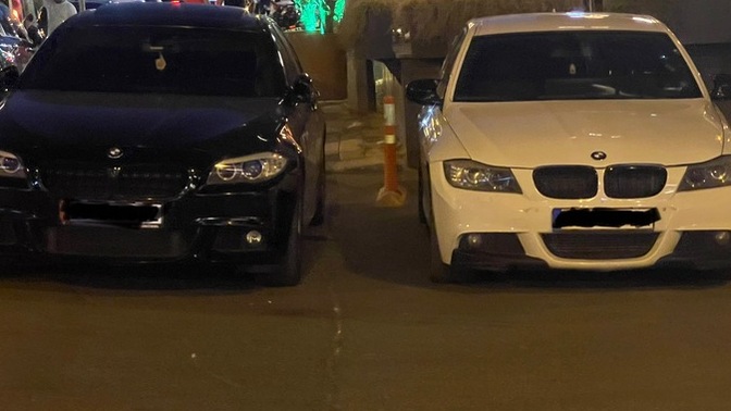 Hangi araba sence daha güzel duruyor?