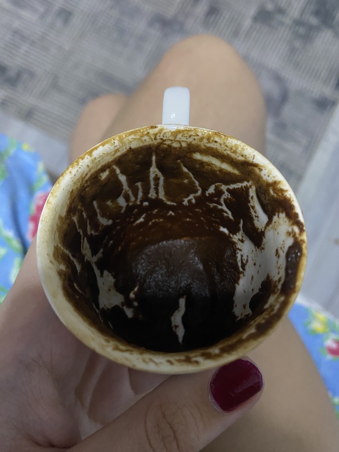 Kahve falı bakabilen çok acil?