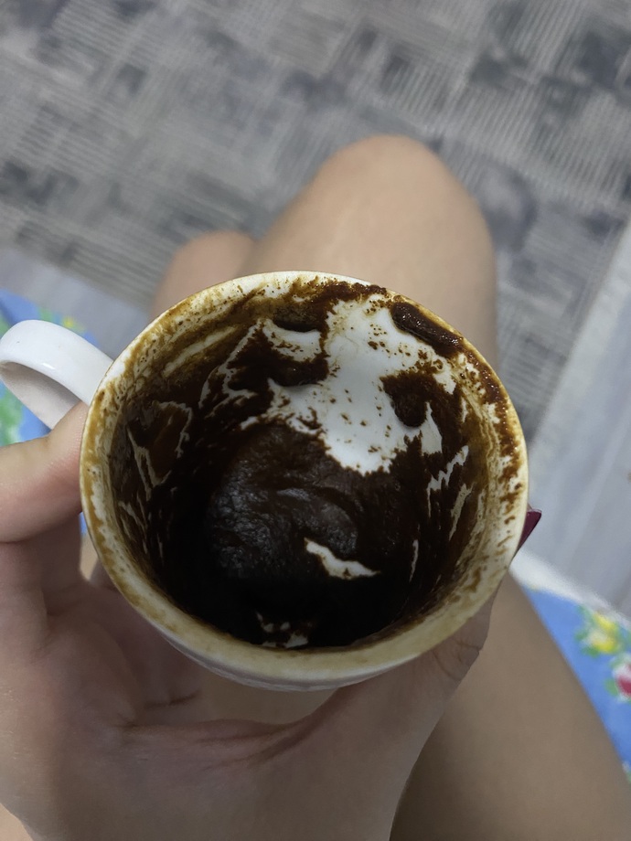 Kahve falı bakabilen çok acil?