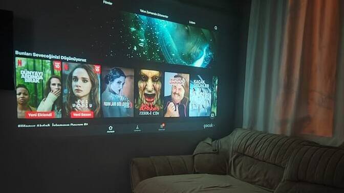 Korku filmi mi komedi mi? Geceye hangisi yakışır?