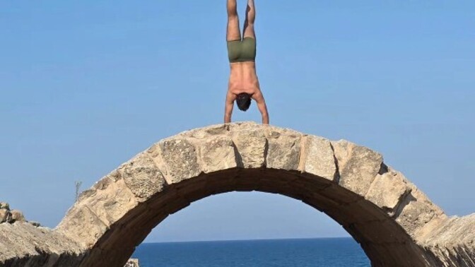 Köprünün üstünde 'yoga' yapılır mı?