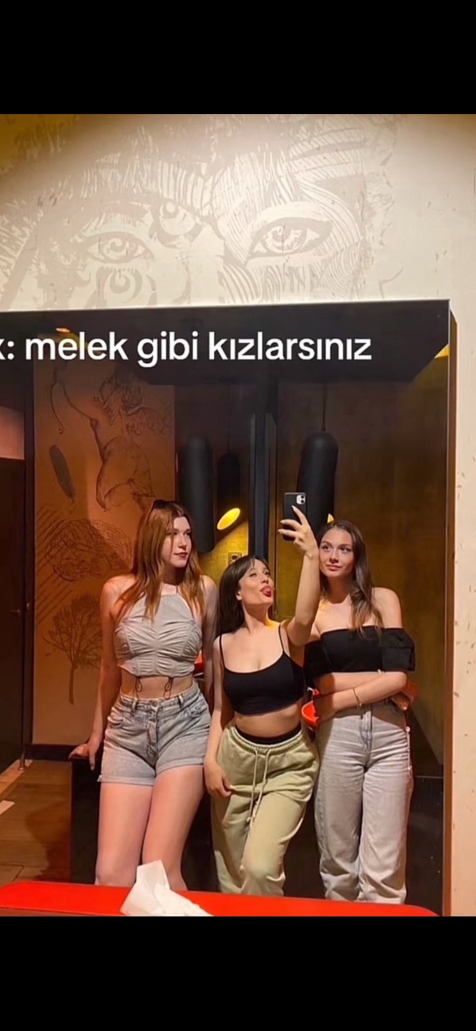 Sizce dövüste Guliyev Mehdi (cocuk kickbokscu) mi alır yoksa 3 Genc kız mı?