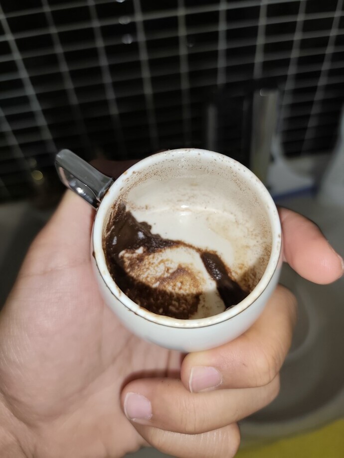 Kahve falı bakan var mı acaba?