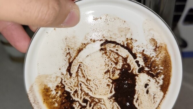 Kahve falı bakan var mı acaba?