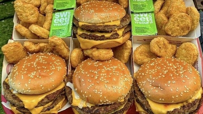 Hamburger mi pizza mı?