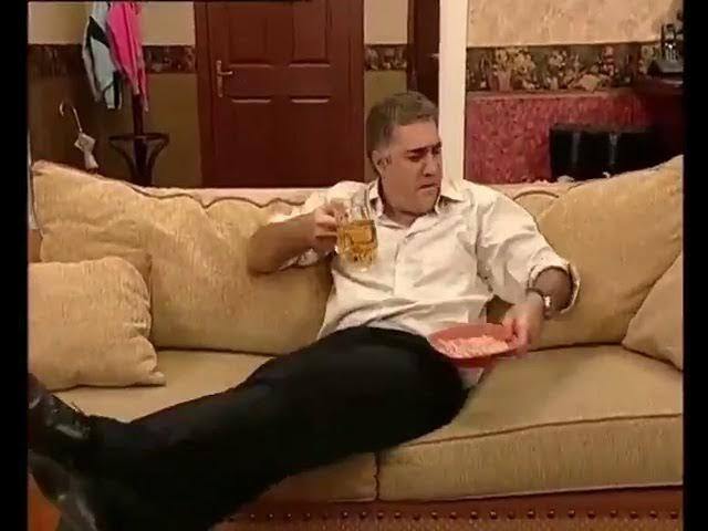 Çağla Şıkel: İnsanlar televizyon karşısında atıştırmalık yerken ben kereviz sapı kemiriyorum demiş. Peki siz ne yiyorsunuz?