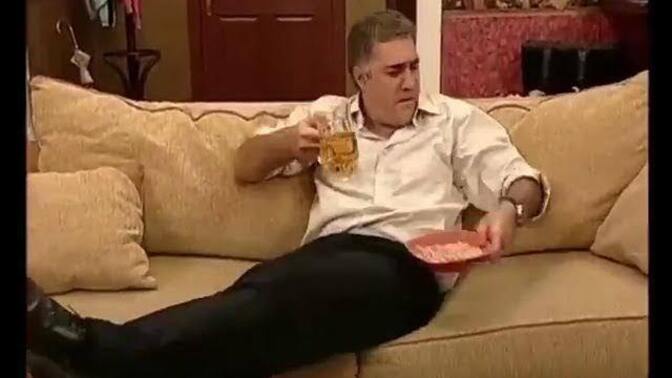 Çağla Şıkel: "İnsanlar televizyon karşısında atıştırmalık yerken ben kereviz sapı kemiriyorum" demiş. Peki siz ne yiyorsunuz?
