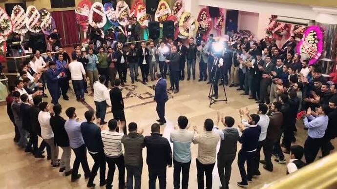 Son zamanlarda dilinize dolanan bir şarkı var mı?