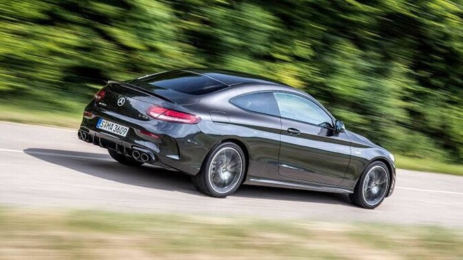 Mercedes AMG C43 mü Jaguar XF mi?