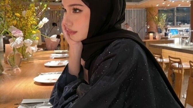 Tesettürlü kadınlarla ilişki kuran erkekler dinlerine bağlı olduklarından mı yoksa açık giyimi kıskandıklarından mi istiyorlar?