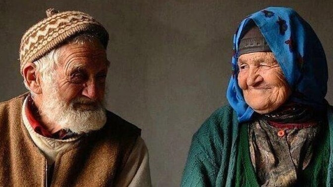Eşinizin annesine anne, babasına baba der misiniz?