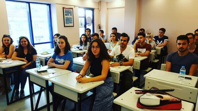 Ehliyet kursundaki sınıf arkadaşlarınızla sosyal miydiniz?