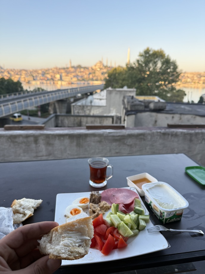 Günaydın. Kahvaltı da ilk neyden alırsınız 😄?