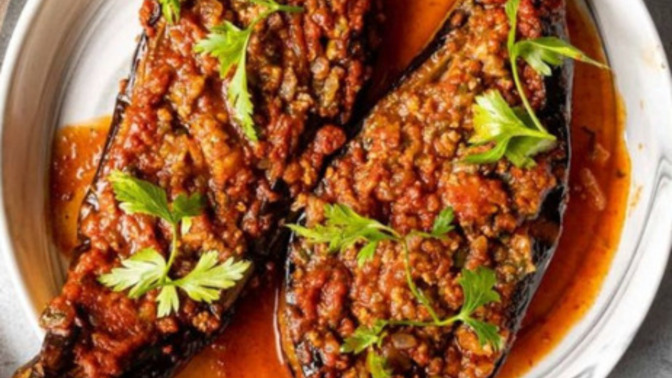🥘Karnıyarık mı, kuru fasulye mi? Anne eli değmiş olsa hangisini yerdin?