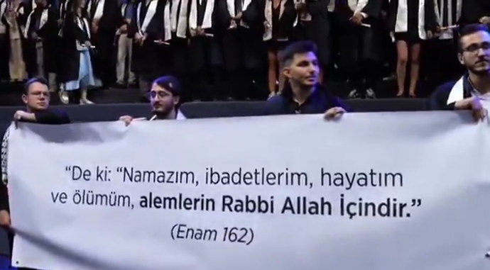 Ülkede ki İslamofobi şaka mı?