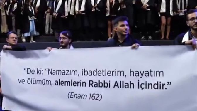 Ülkede ki İslamofobi şaka mı?