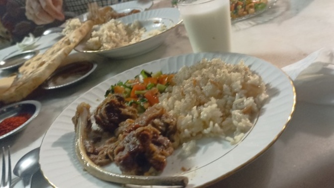 Misafir size hiç yemek yapıp getirdi mi?