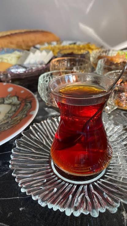 Bazı insanlar neden iyiyken sorun yokta arası açılınca aradaki herşeyi ortaya döküyorlar karaktersizliğin hangi seviyesi acaba?