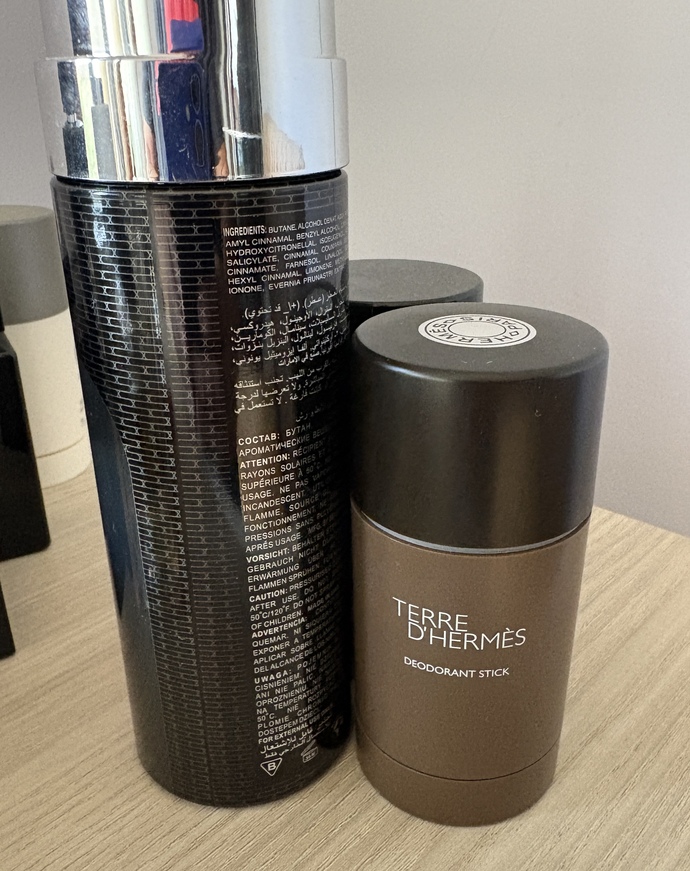 Yaz aylarında ferahlamak ve güzel kokmak için roll on mu, deodorant sprey mi tercihin?