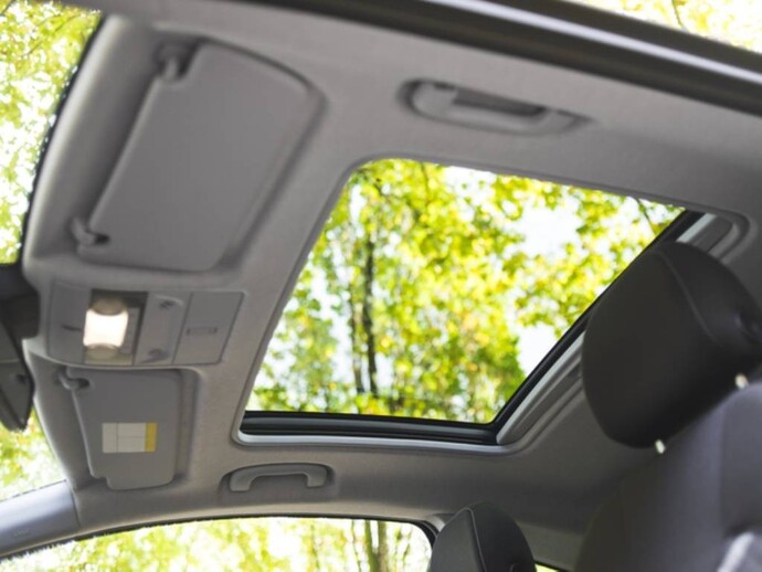 Arabanız da Sunroof açılır tavan var mı bu donanımın olması gerekli mi sizce?