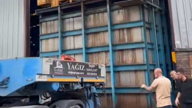 Herkes gamyoncu olabilir🤣 ama herkes ağır nakliye şoförü olamaz dimi?